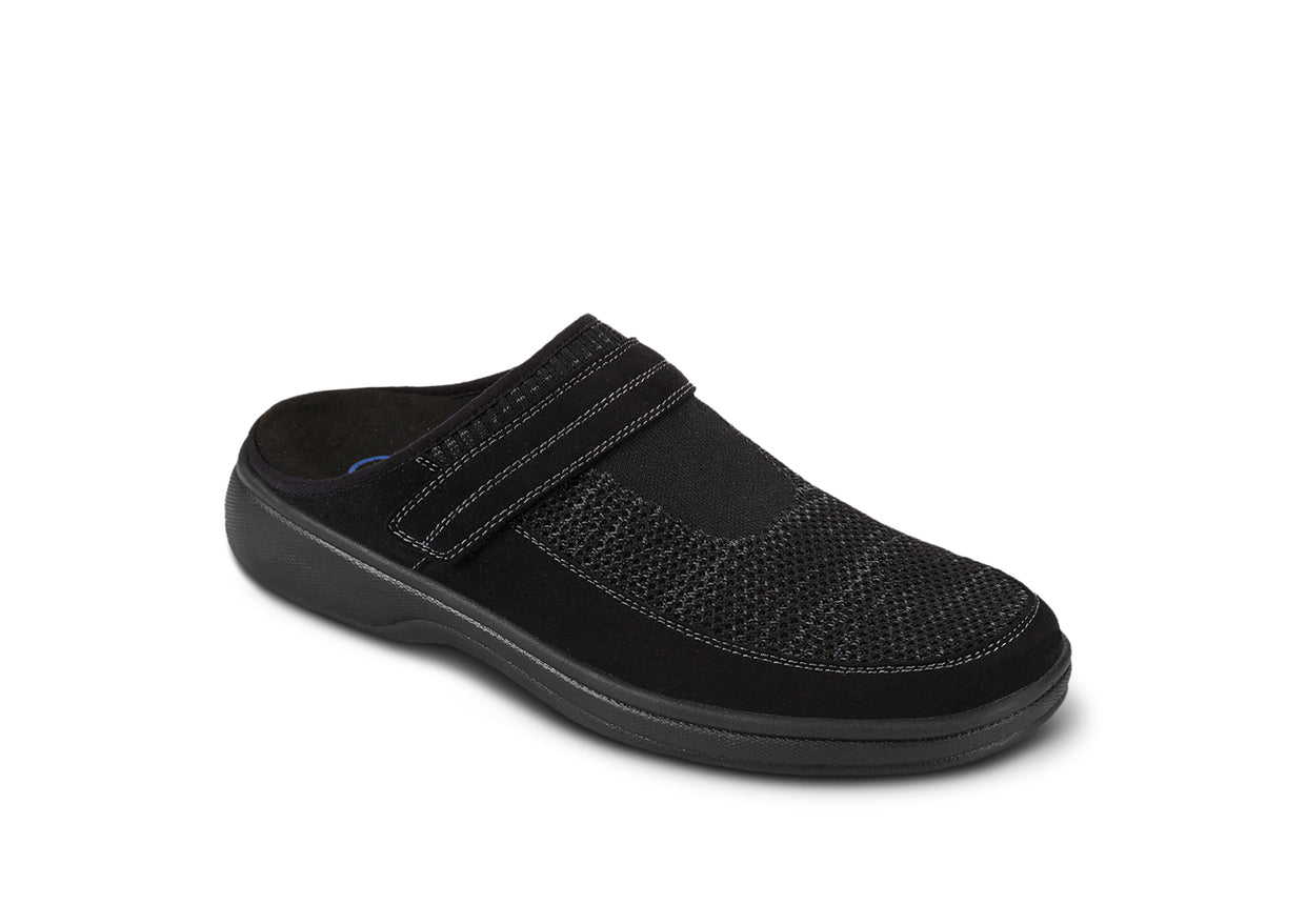 Hudson Men's Adjustable Stretch Slippers, Black, angle view