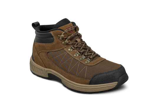 Hunter Men's Boots, Brown, angle view