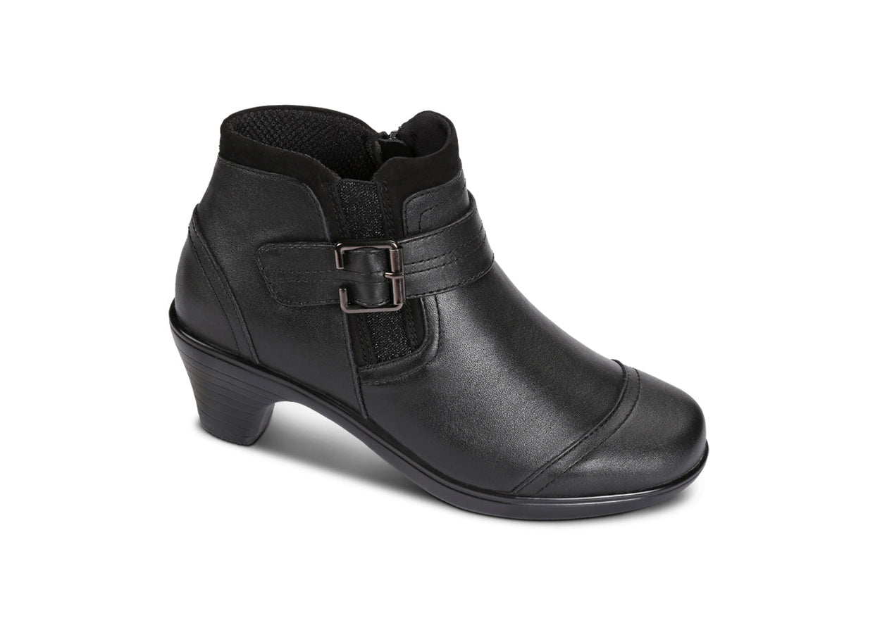 Emma Women's Boots, Black, angle view