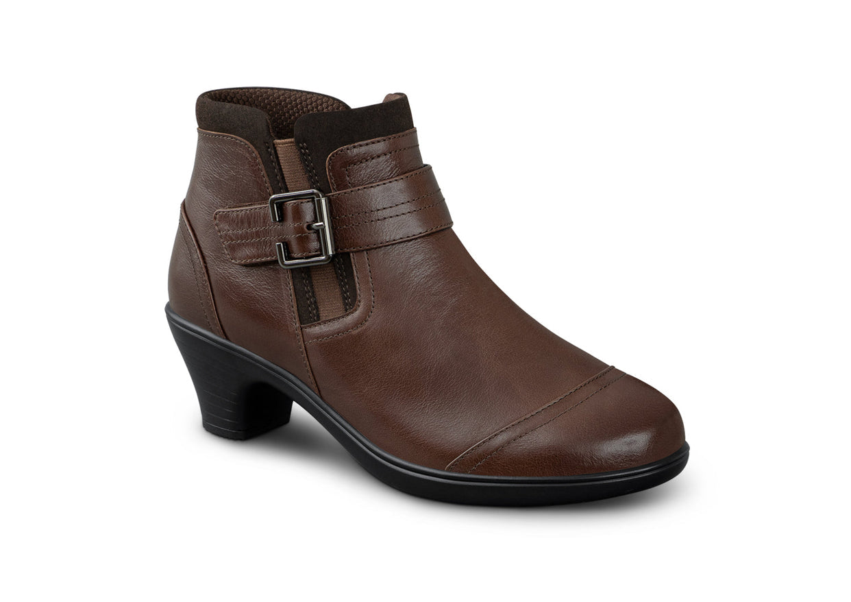 Emma Women's Boots, Brown, angle view