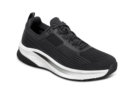 Race Men's Running Shoes, Black, angle view