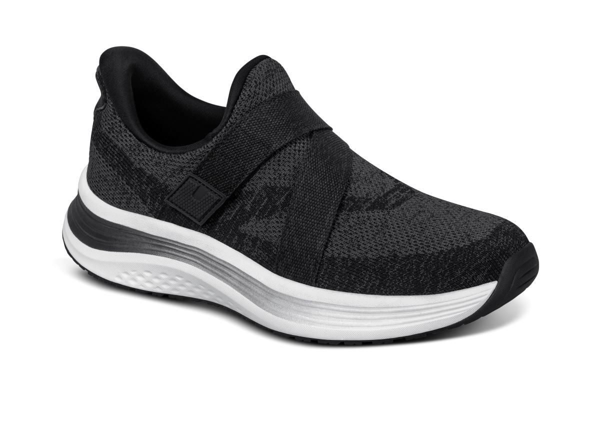 Naya Women's Hands-Free Sneakers, Black, angle view