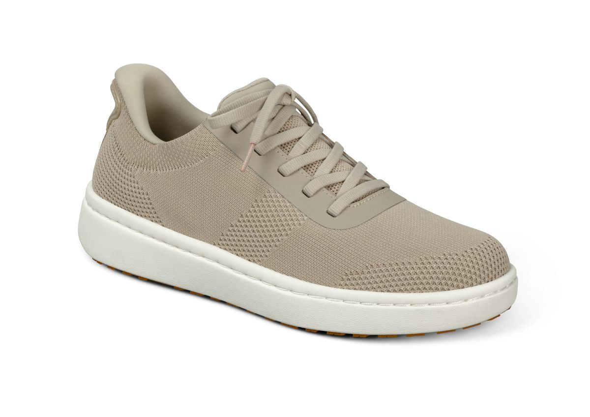 Wander Women's Hands-Free Knit Sneakers, Beige, angle view