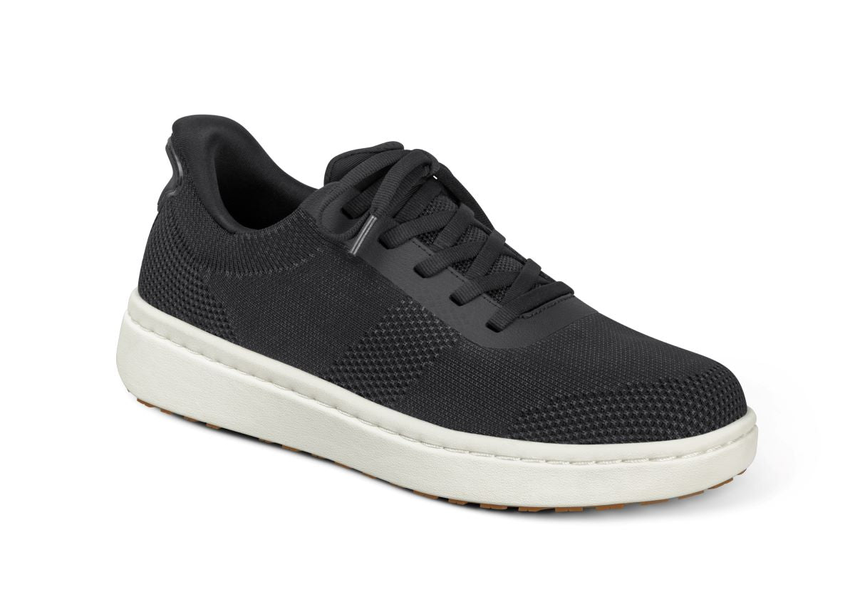 Wander Women's Hands-Free Knit Sneakers, Black, angle view
