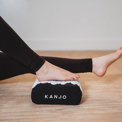 Kanjo Vibrating Acupressure Pillow
