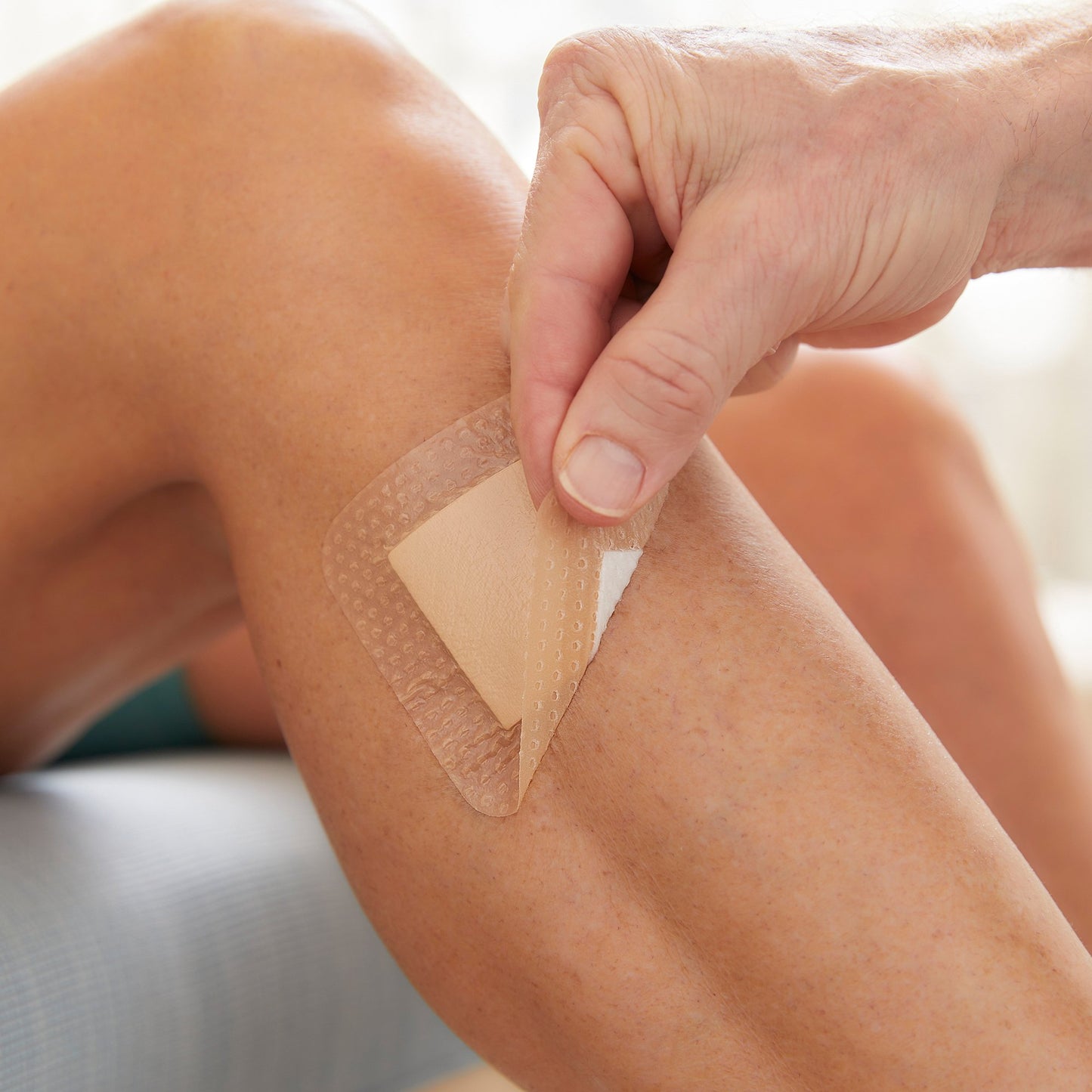 McKesson Lite Hydrocellular Foam Dressings w/ Border & Silicone Adhesive