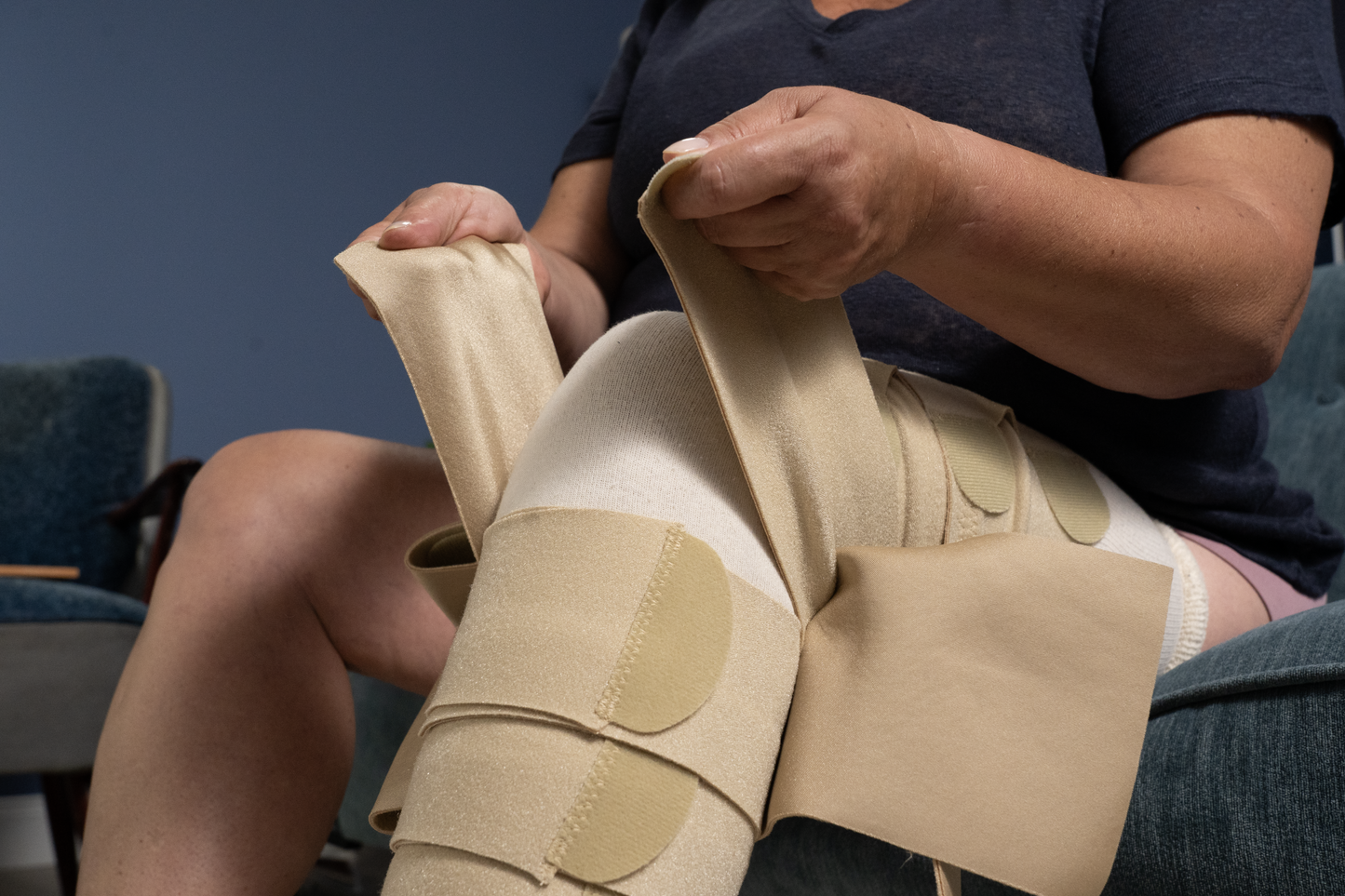 JOBST® FarrowWrap® LITE Thighpiece 20-30 mmHg w/ Kneepiece Tan