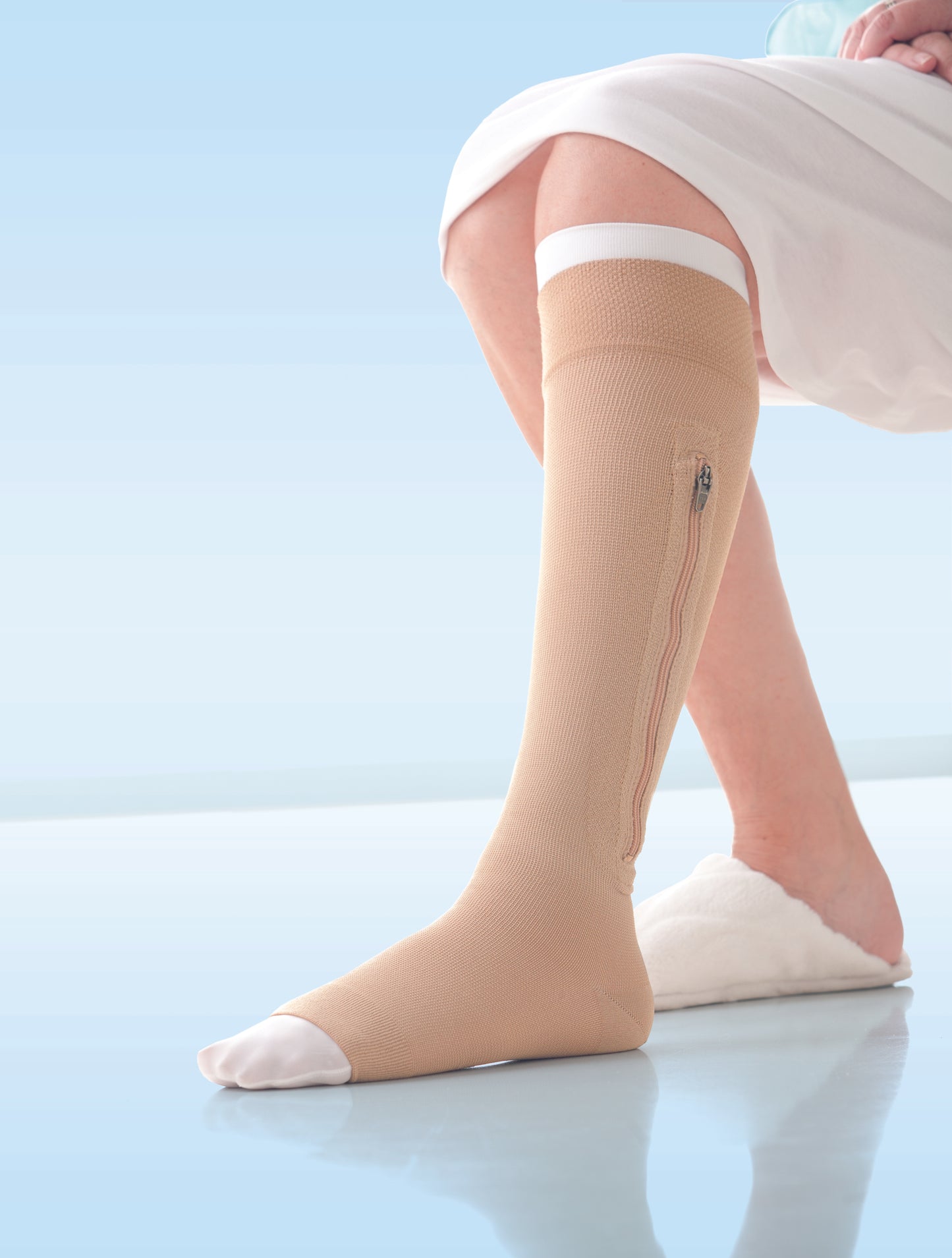 JOBST® UlcerCARE 2-Part Compression System w/ Zipper 30-40 mmHg Knee High Open Toe Beige