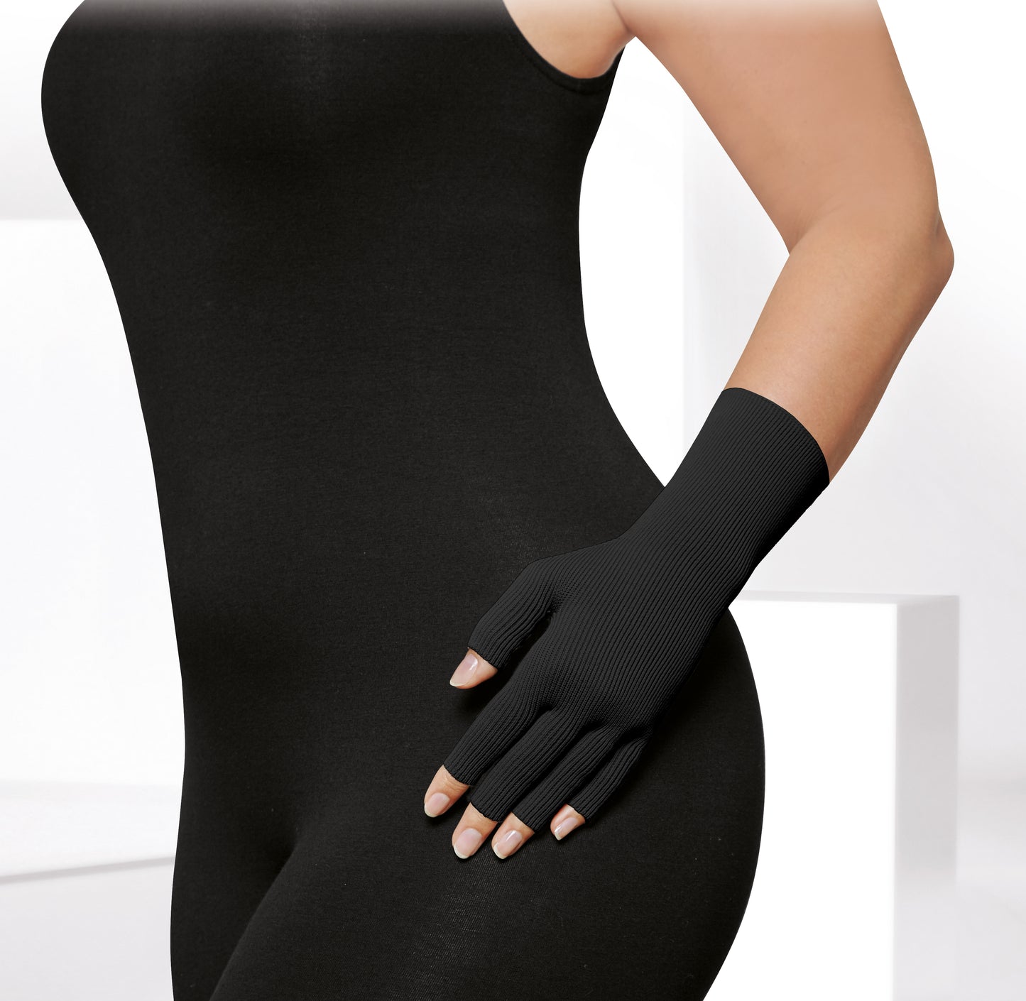 JOBST® Bella™ Strong Glove 15-20 mmHg